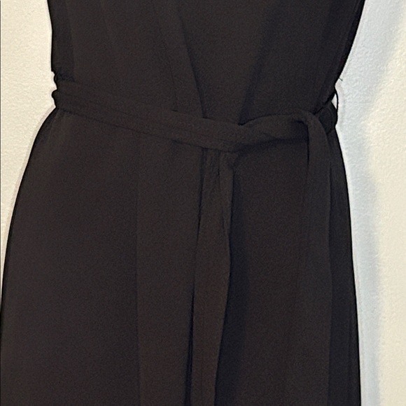 Calvin Klein Black Sleeveless V-Neck Cropped Leg Tie Waist Jumpsuit, Size 12 - Picture 3 of 7